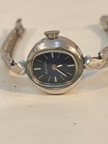 Vintage Bulova N8 1970's Manual Wind working Ladies Watch