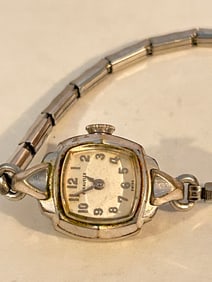 Caravelle mech Ladies Vintage N3 working Wristwatch
