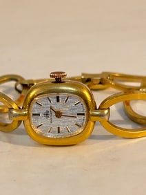 Vintage Swiss Bucherer working mech Watch Women Gold Tone 8222