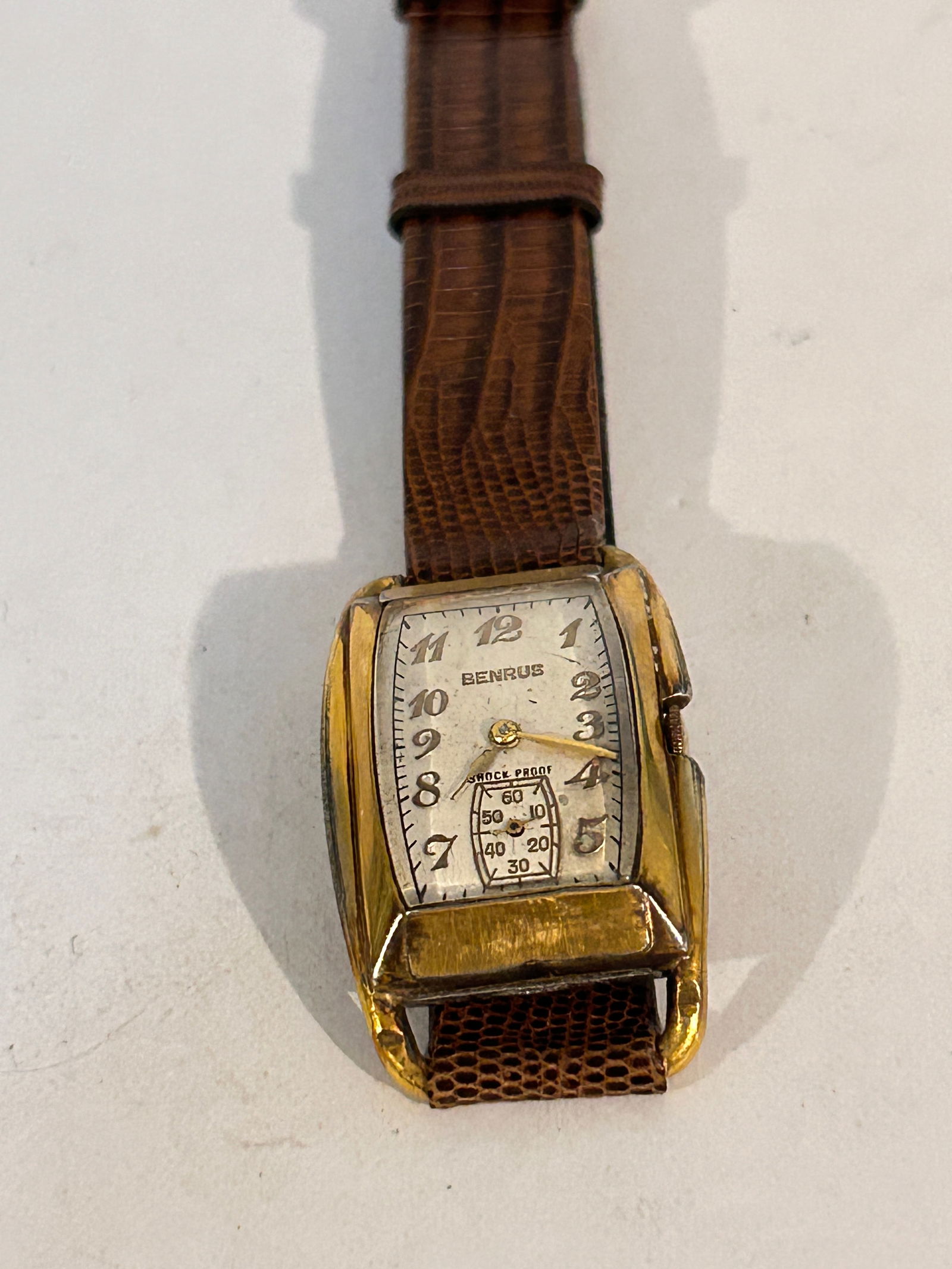 Vintage 1940's Benrus Men's Rectangular Mechanical Working Watch (1 of 6)