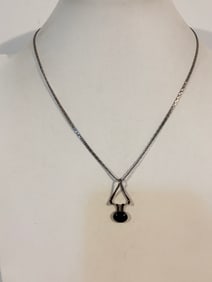 Vintage Sterling Silver onyx pendant Necklace 17"
