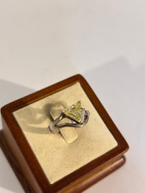 Vintage Sterling Silver CZ Korea Ring sz 8