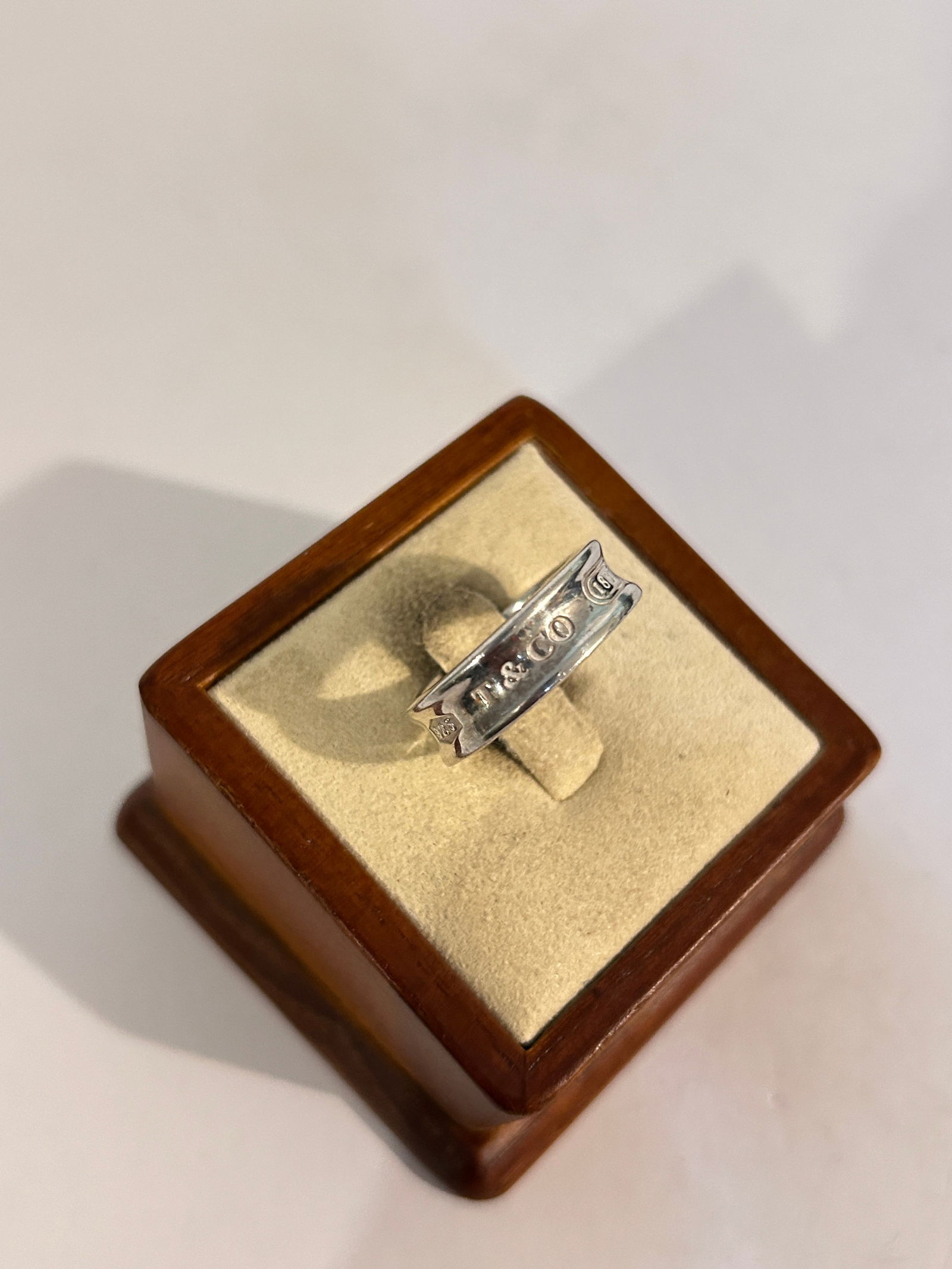 Vintage Tiffany & Co. 1837 Sterling Silver Unisex Ring Sz 7 Concave Thick Band (1 of 6)