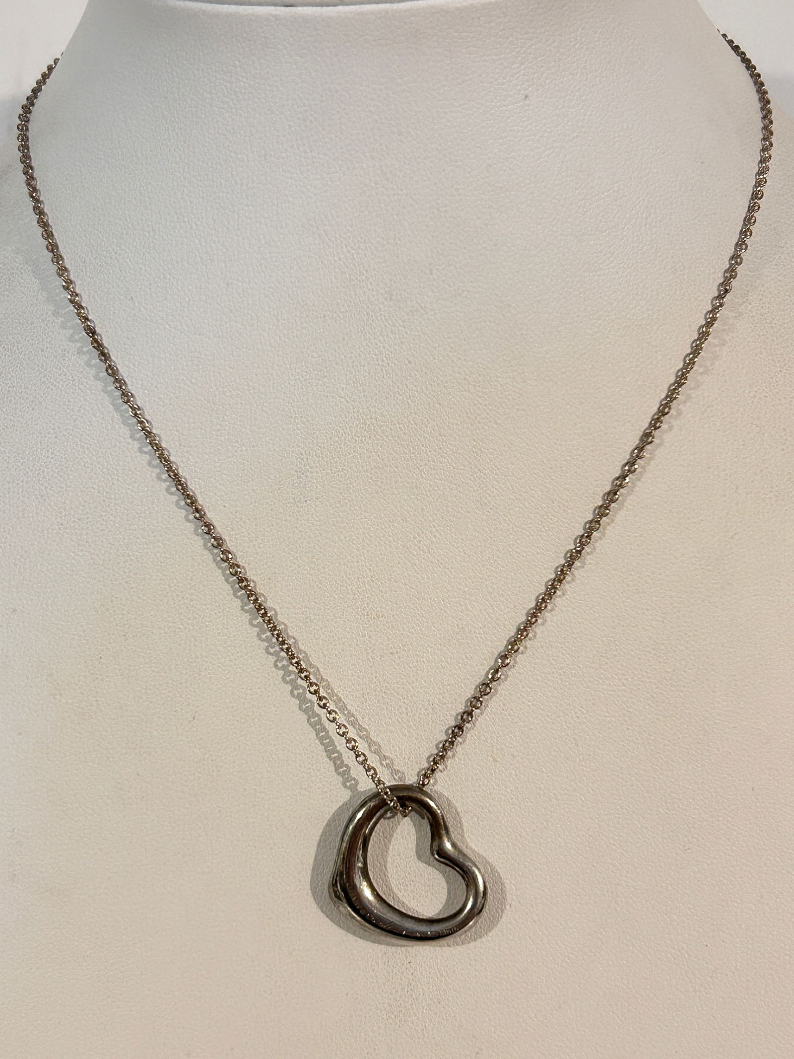 Tiffany & Co. Elsa Peretti Silver 7/8" Open Heart pendant Necklace 16" (1 of 5)