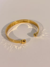 Vintage gold tone cuff Bracelet 7"