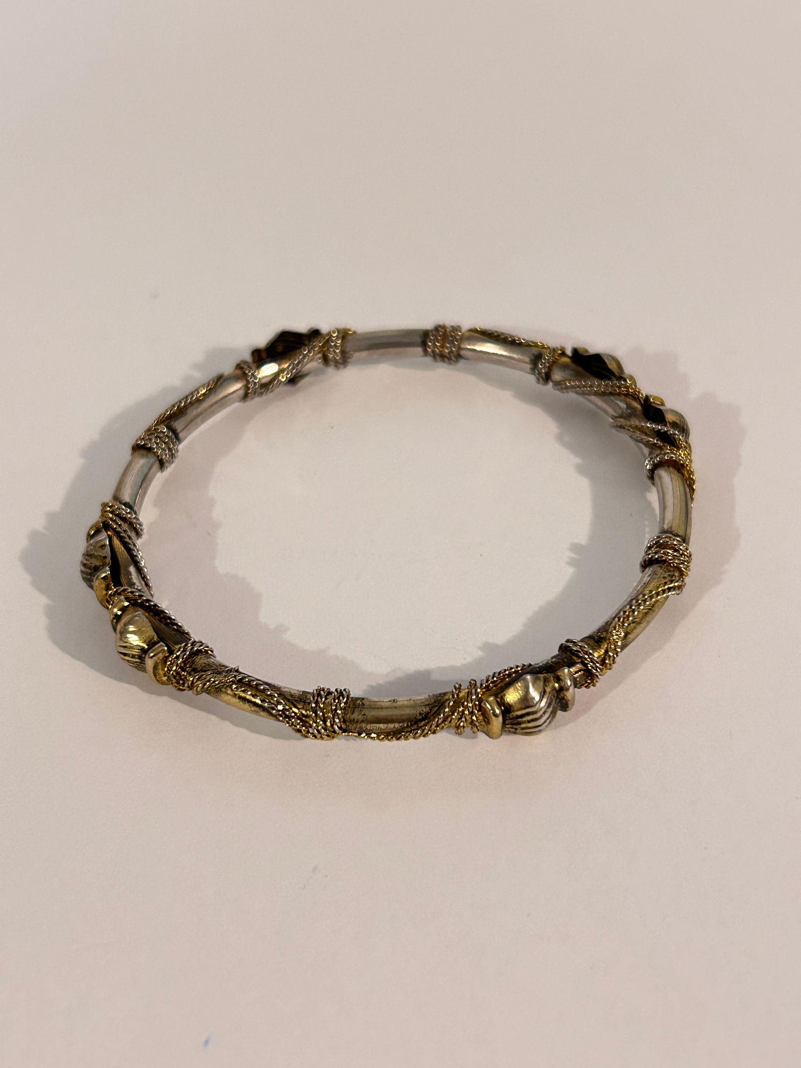 Vintage wire wrap metal bangle Bracelet 8" (1 of 3)