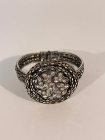 Vintage rhinestone floral hinge mesh Bracelet