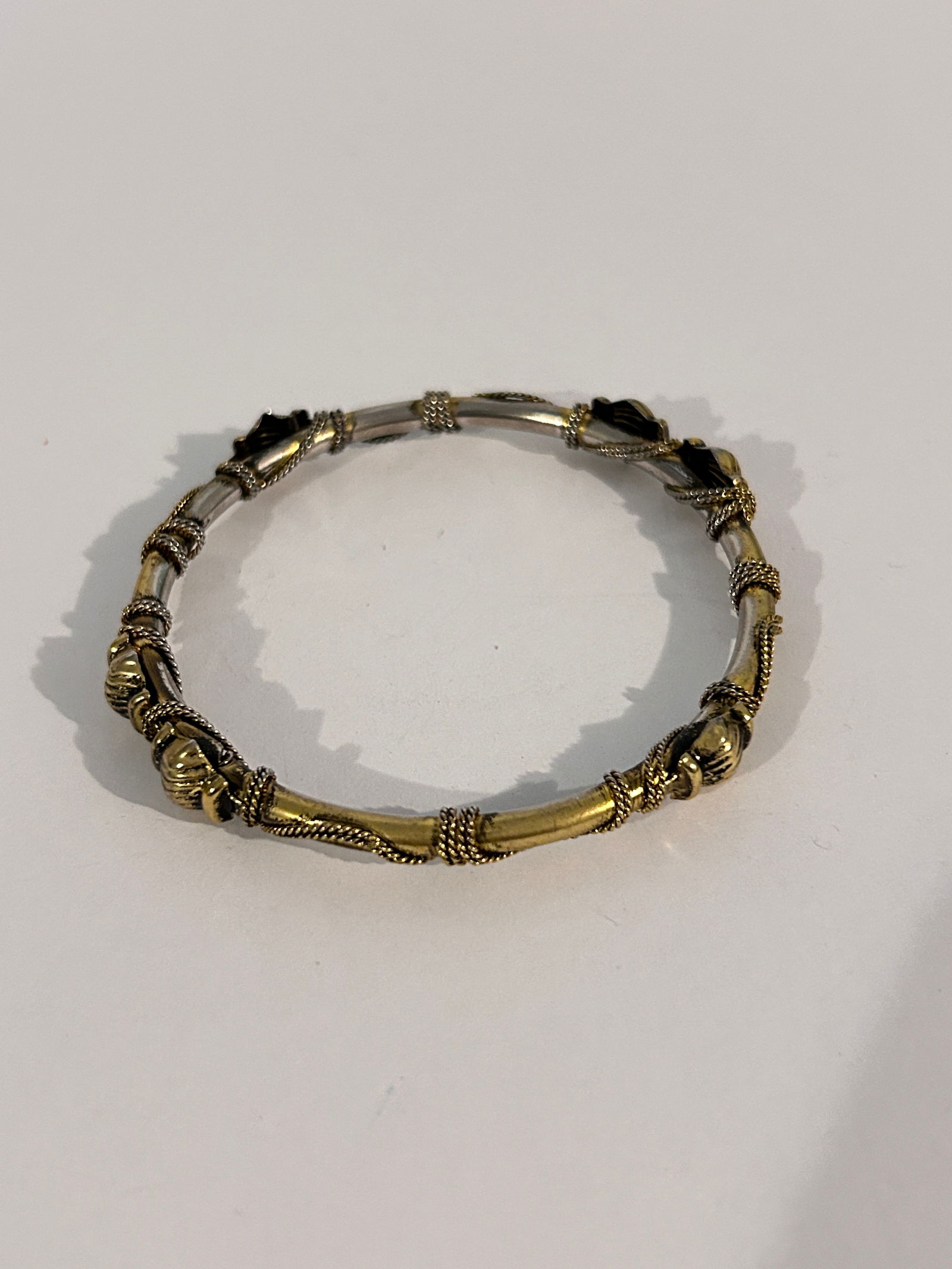 Vintage wire wrap metal bangle Bracelet 8" (1 of 5)