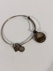 Alex and Ani Vintage Stretch Bracelet Signed 7"