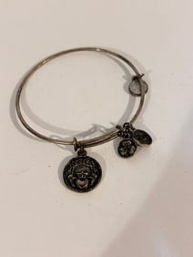 Alex and Ani Vintage Stretch Bracelet Signed 7"
