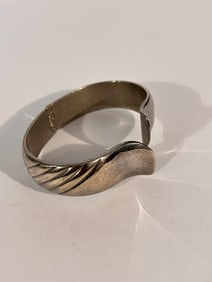 Vintage heavy Stainless Steel hinged Bracelet 8"