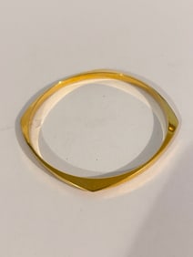Vintage Trifari gold tone Bracelet 7"
