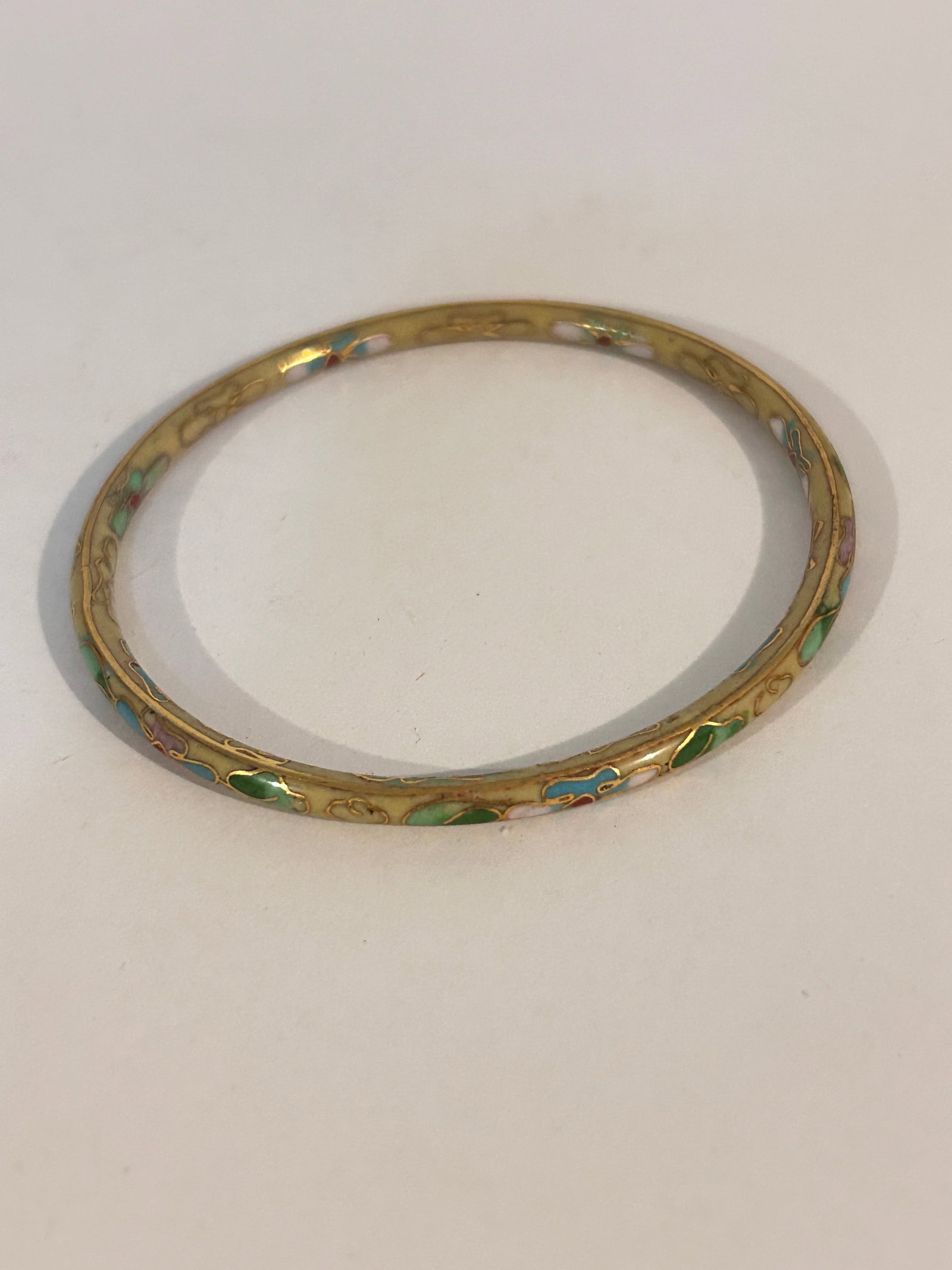 Vintage Chinese Jewelry Cloisonne Enamel Bracelet 7": Vintage Chinese Jewelry Cloisonne Enamel Bracelet 7" Please view all photos as they are part of the description and condition of this Item, Feel free to contact me with questions or picture requests! 