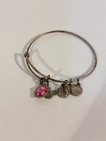 Alex and Ani Vintage Stretch Bracelet Signed 7"
