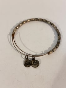 Alex and Ani Vintage Stretch Bracelet Signed 7"