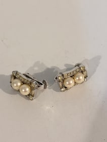 Vintage Vendome rhineston pearl Earrings