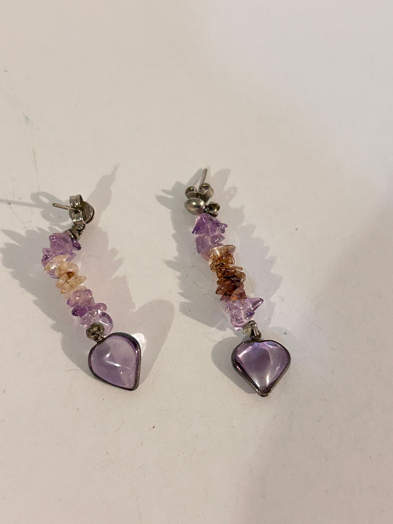 Vintage Amethyst beaded Earrings: Vintage Amethyst beaded Earrings Please view all photos as they are part of the description and condition of this Item, Feel free to contact me with questions or picture requests! Used Item AS IS