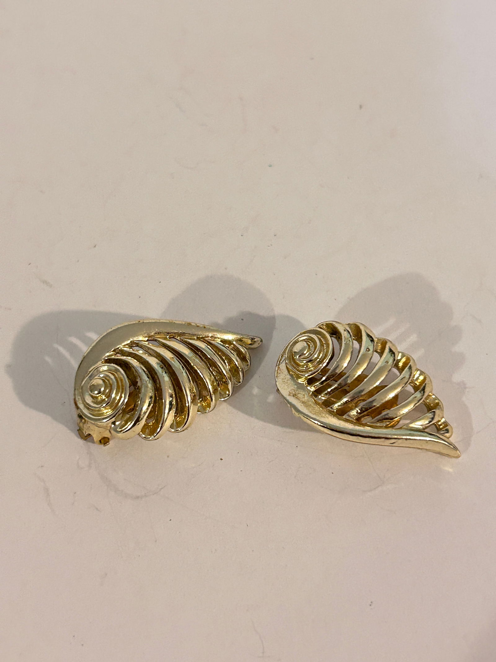 Vintage Lisner silver tone Earrings (1 of 4)
