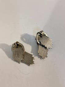 Vintage Kramer clip on Earrings
