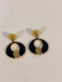 Vintage enamel gold tone Earrings