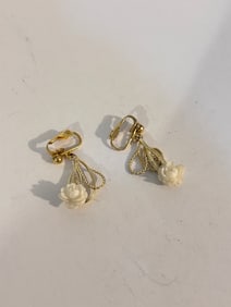 Vintage filigree floral Earrings