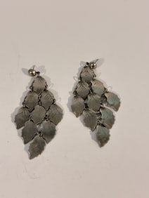 Vintage leaf dangling Earrings