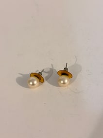 Vintage pearl post Earrings