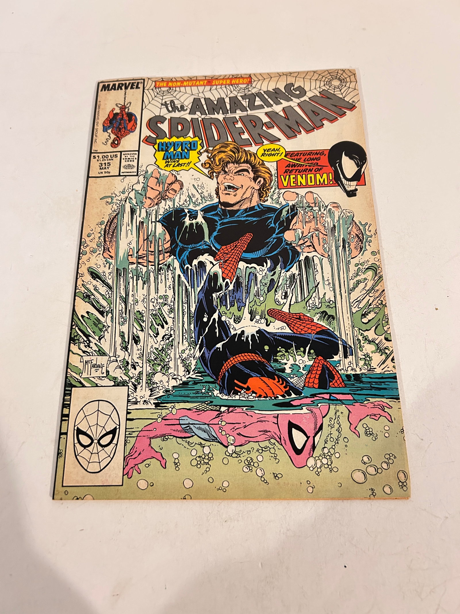 Vintage Comic Book Amazing Spider-Man # 315: Vintage Comic Book Amazing Spider-Man # 315 Please view all photos as they are part of the description and condition of this Item, Feel free to contact me with questions or picture requests! Used Item
