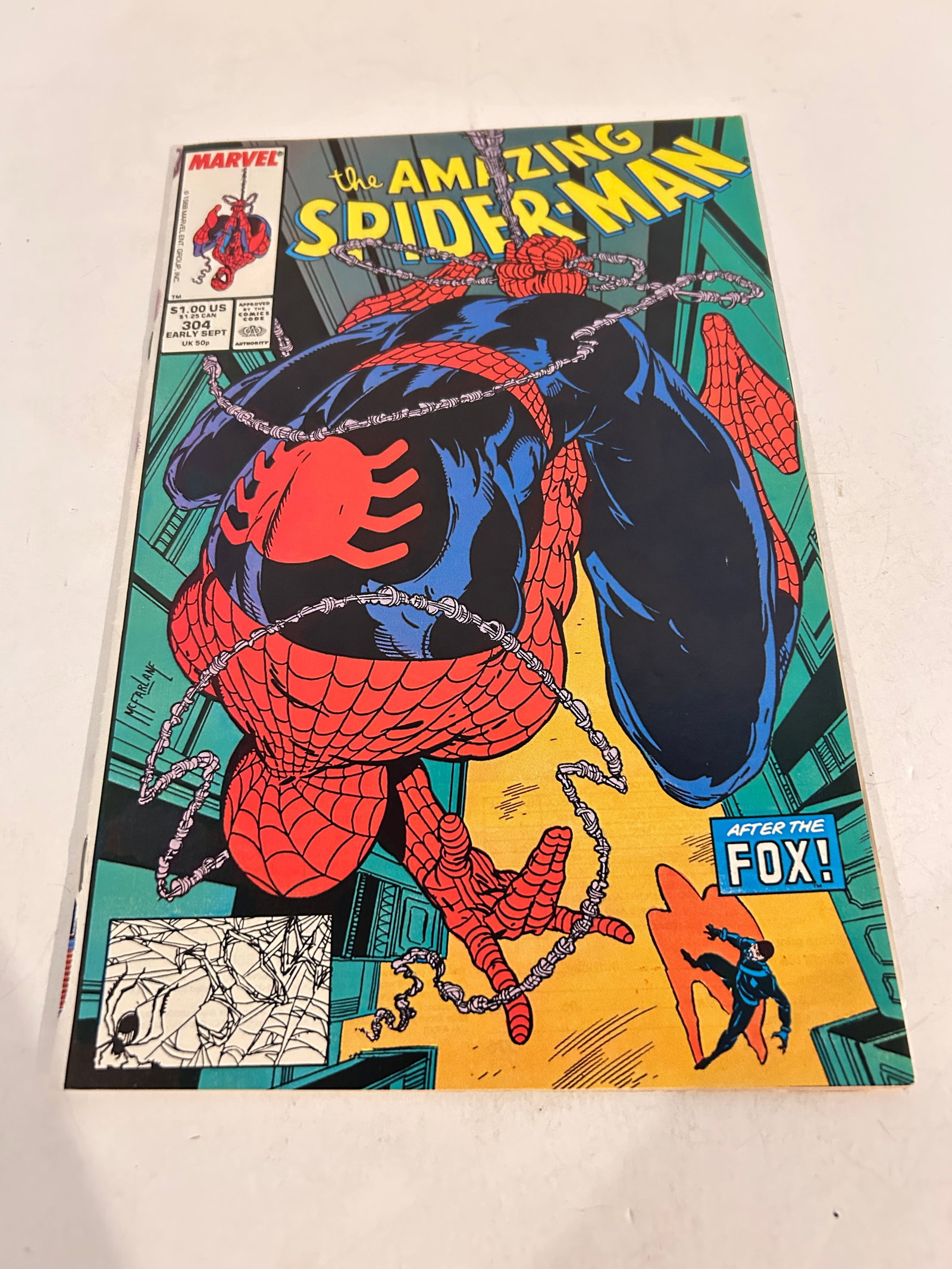 Vintage Comic Book Amazing Spider-Man # 304: Vintage Comic Book Amazing Spider-Man # 304 Please view all photos as they are part of the description and condition of this Item, Feel free to contact me with questions or picture requests! Used Item