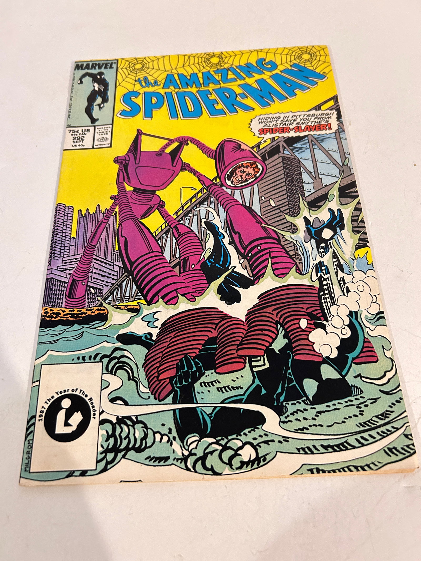 Vintage Comic Book Amazing Spider-Man # 292: Vintage Comic Book Amazing Spider-Man # 292 Please view all photos as they are part of the description and condition of this Item, Feel free to contact me with questions or picture requests! Used Item