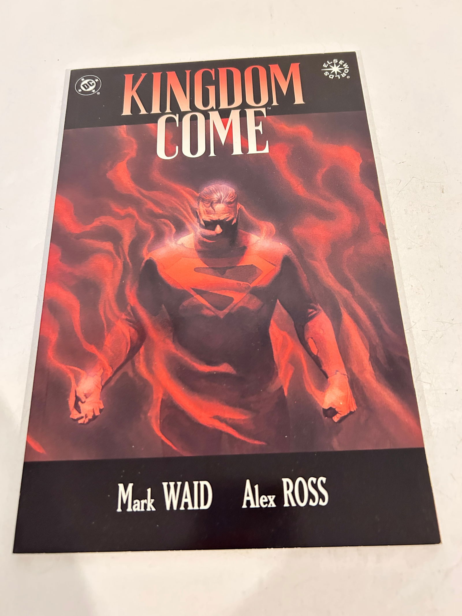 Vintage Comic Book KINGDOM COME # 4 (1 of 2)
