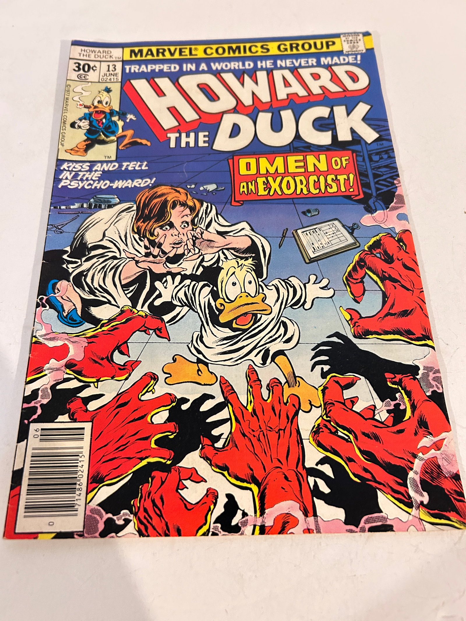 Vintage Comic Book Howard the Duck # 13: Vintage Comic Book Howard the Duck # 13 Please view all photos as they are part of the description and condition of this Item, Feel free to contact me with questions or picture requests! Used Item AS 