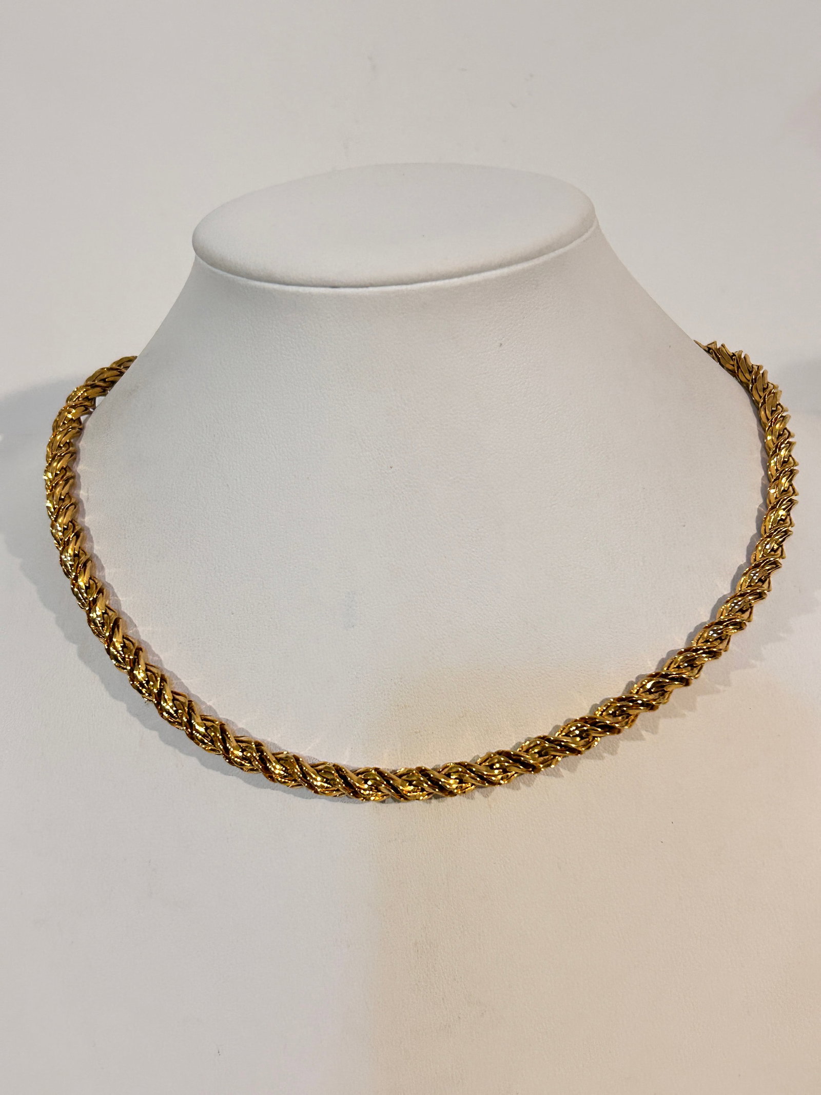 Vintage Napier heavy rope choker chain Necklace sz 16": Vintage Napier heavy rope choker chain Necklace sz 16" Please view all photos as they are part of the description and condition of this Item, Feel free to contact me with questions or picture requests