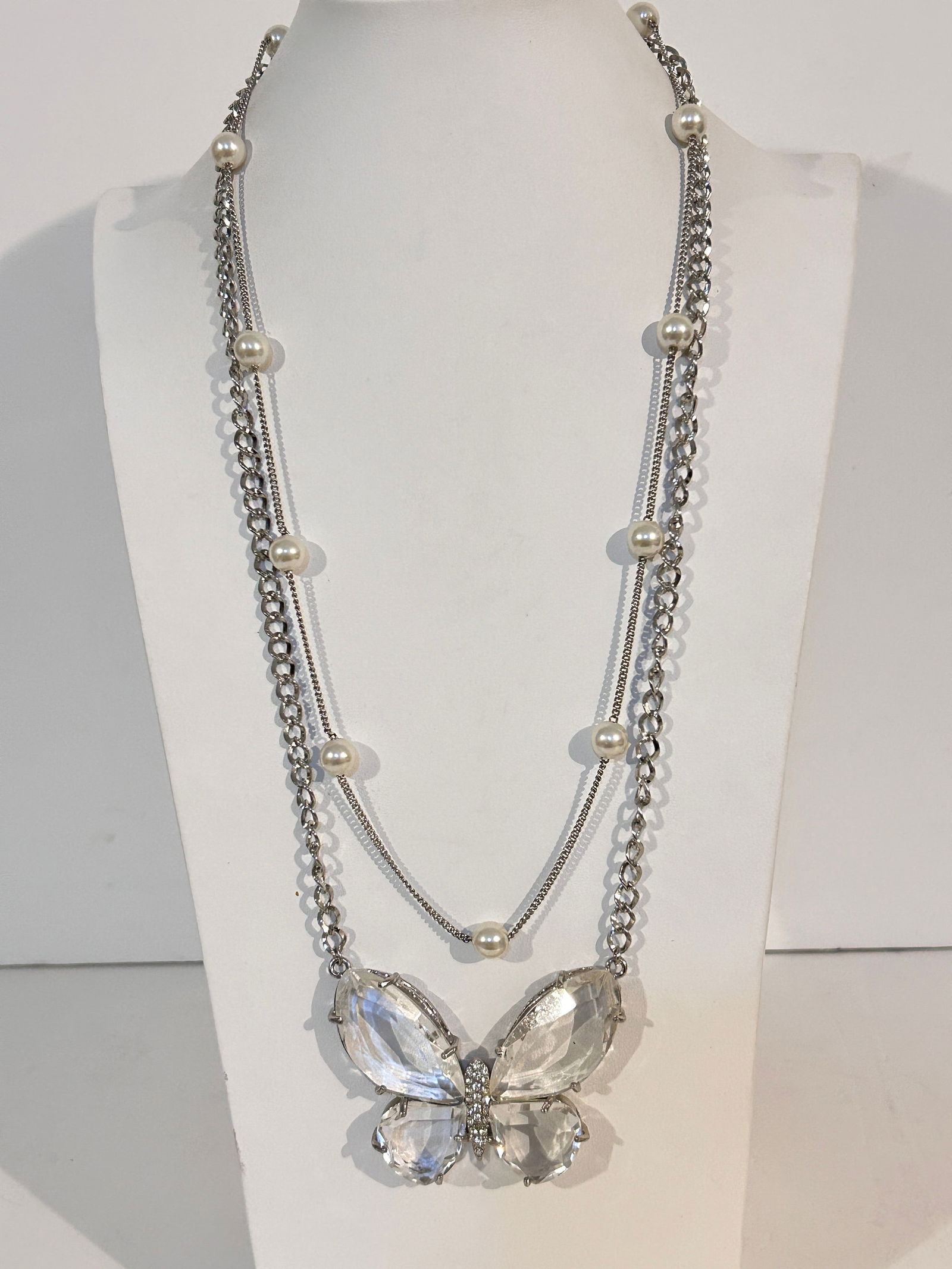 Vintage Crystal Large 3" Butterfly pendant pearl Necklace sz 25" (1 of 5)