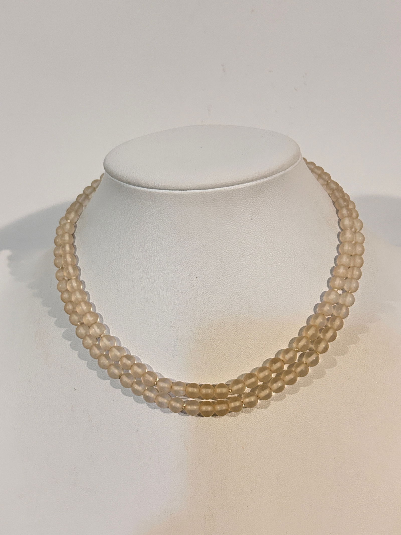 Vintage clear Acrylic bead double strand Necklace sz: Vintage clear Acrylic bead double strand Necklace sz Please view all photos as they are part of the description and condition of this Item, Feel free to contact me with questions or picture requests!