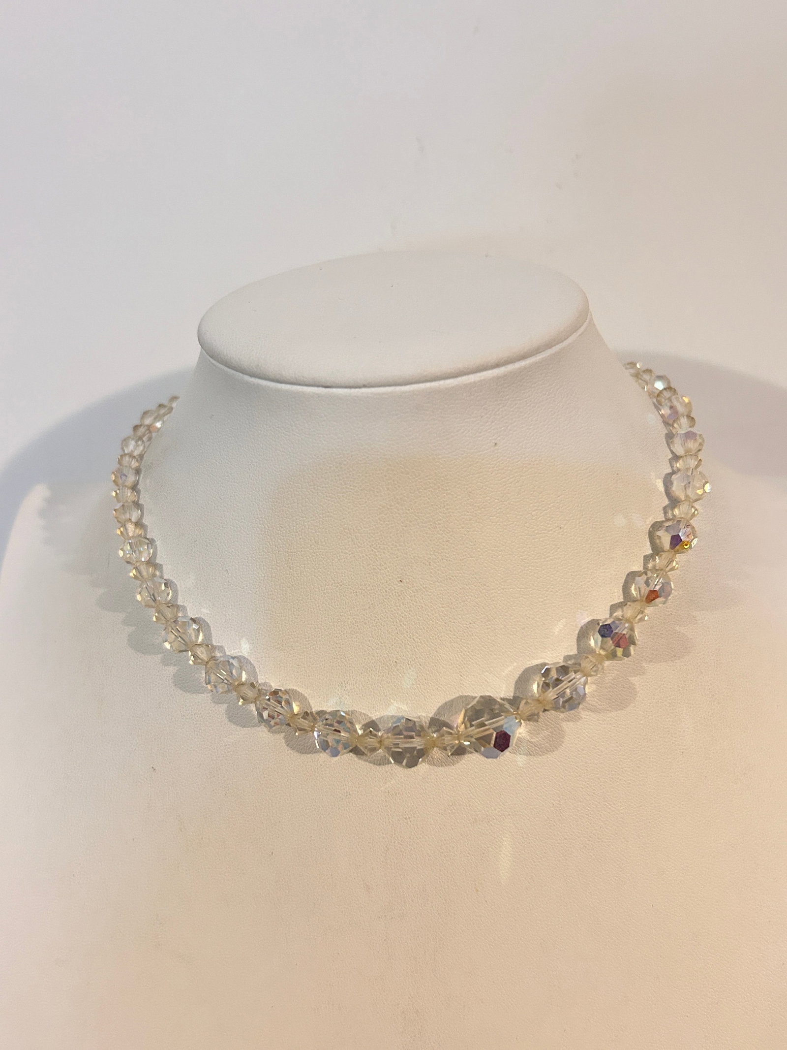 Vintage Crystal choker Necklace sz 13": Vintage Crystal choker Necklace sz 13" Please view all photos as they are part of the description and condition of this Item, Feel free to contact me with questions or picture requests! Used Item AS I