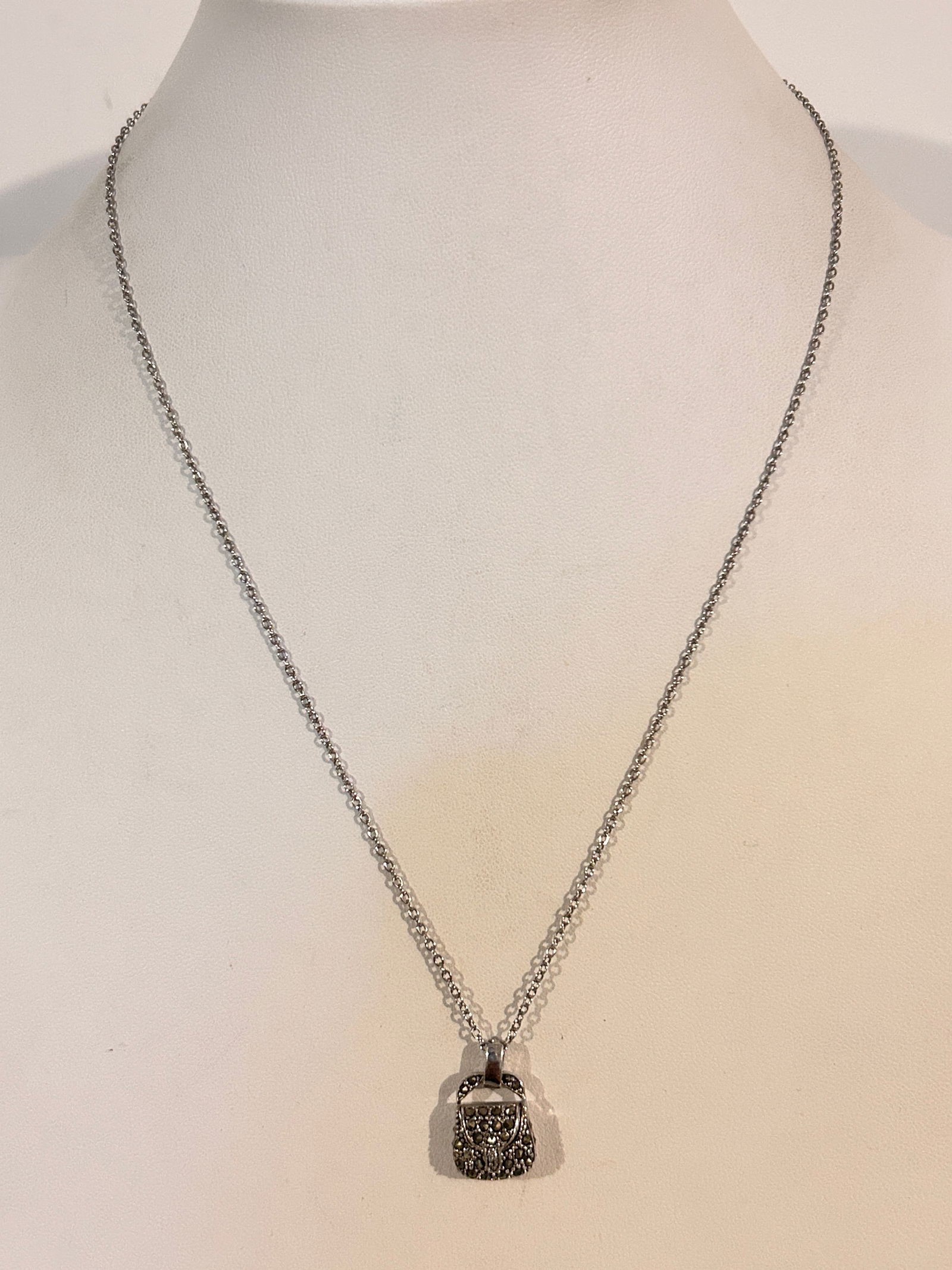 Vintage silver tone marcasite pendant Necklace sz 19": Vintage silver tone marcasite pendant Necklace sz 19" Please view all photos as they are part of the description and condition of this Item, Feel free to contact me with questions or picture requests!