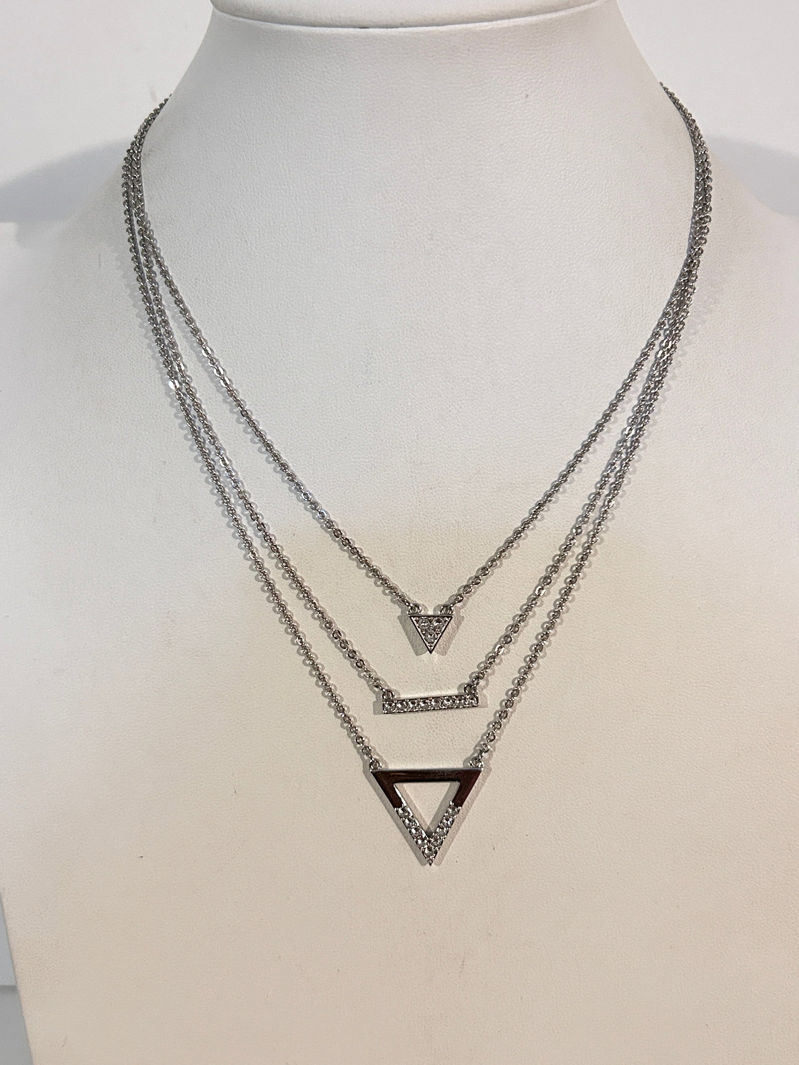 Vintage TC Touch Tone Crystals by Swarovski Necklace sz 18": Vintage TC Touch Tone Crystals by Swarovski Necklace sz 18" Please view all photos as they are part of the description and condition of this Item, Feel free to contact me with questions or picture req
