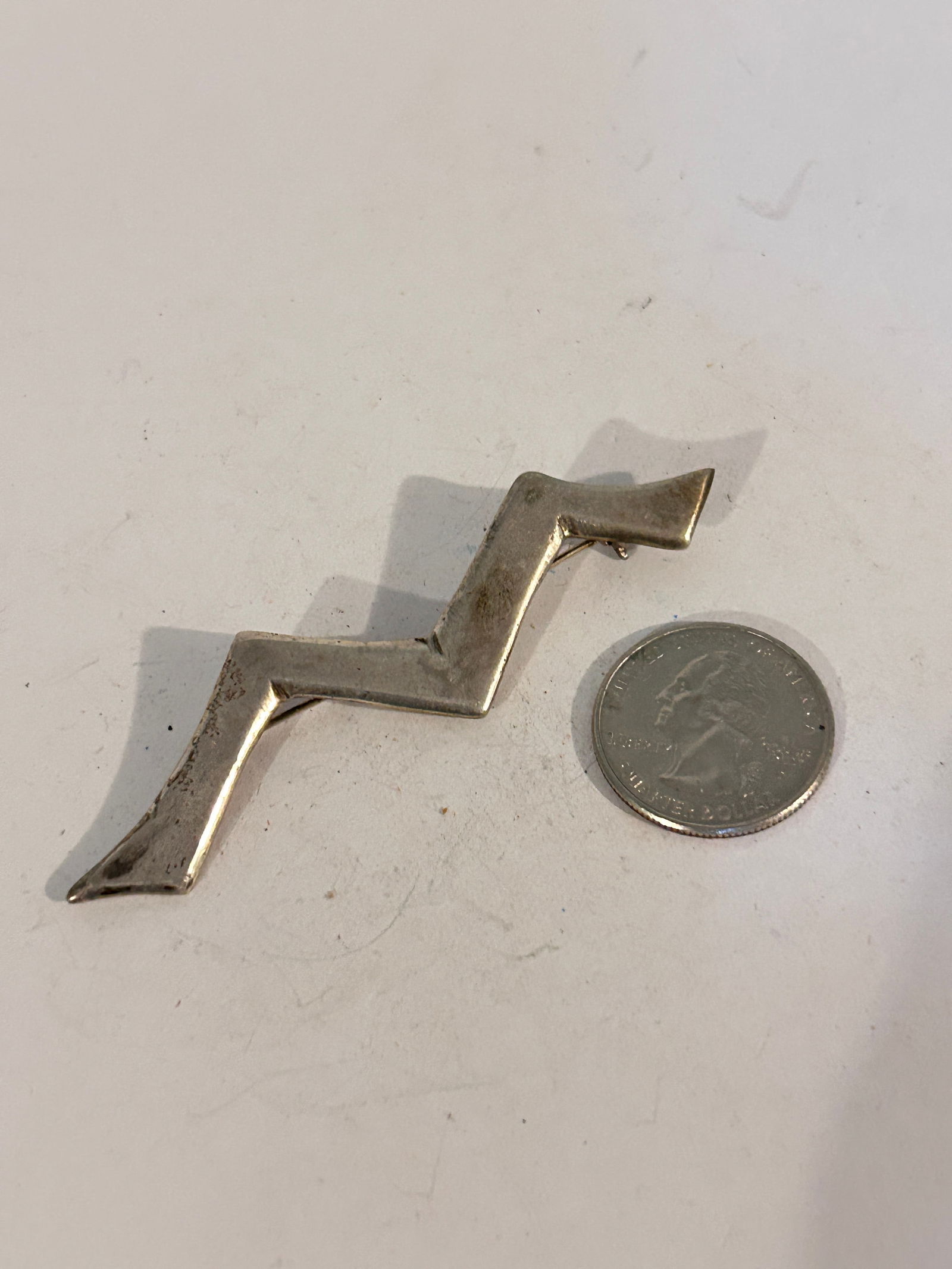 Vintage silver tone Brooch (1 of 4)