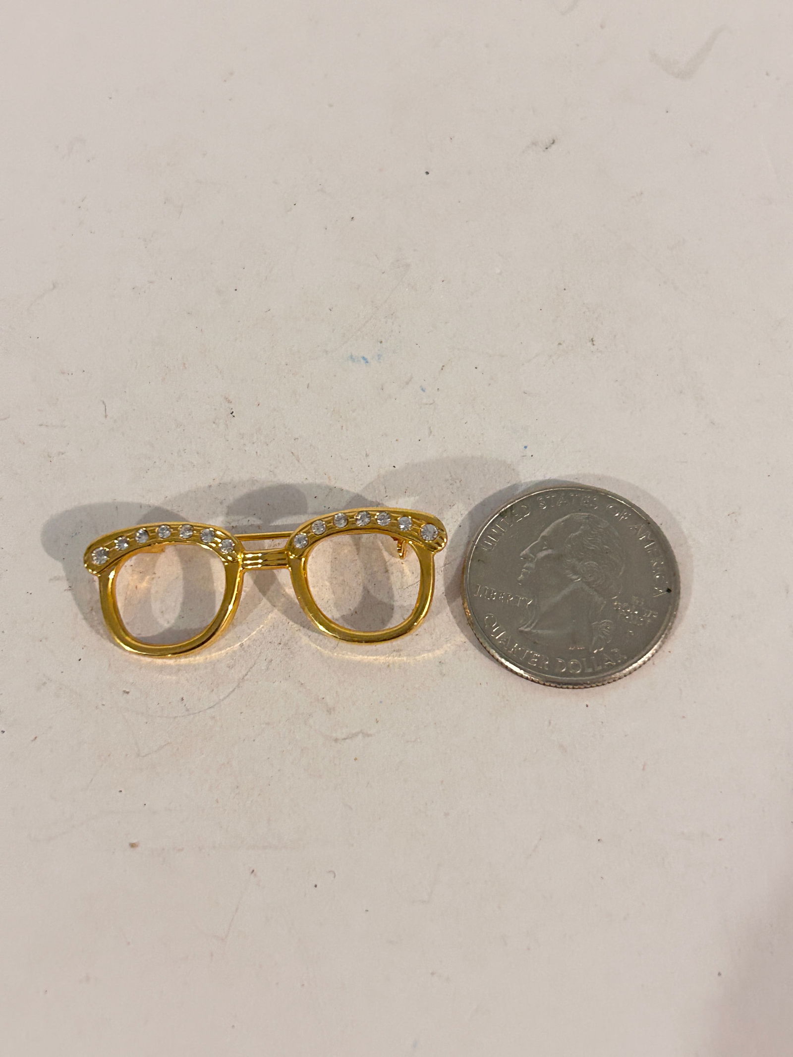 Vintage Rhinestone Goldtone eye glasses Brooch (1 of 5)