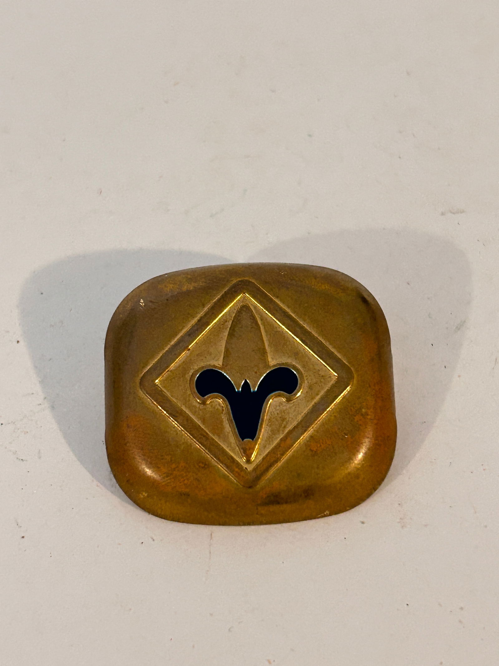 Vintage - Boy Scout Neckerchief Scarf Slide Tie Clip Enamel (1 of 5)