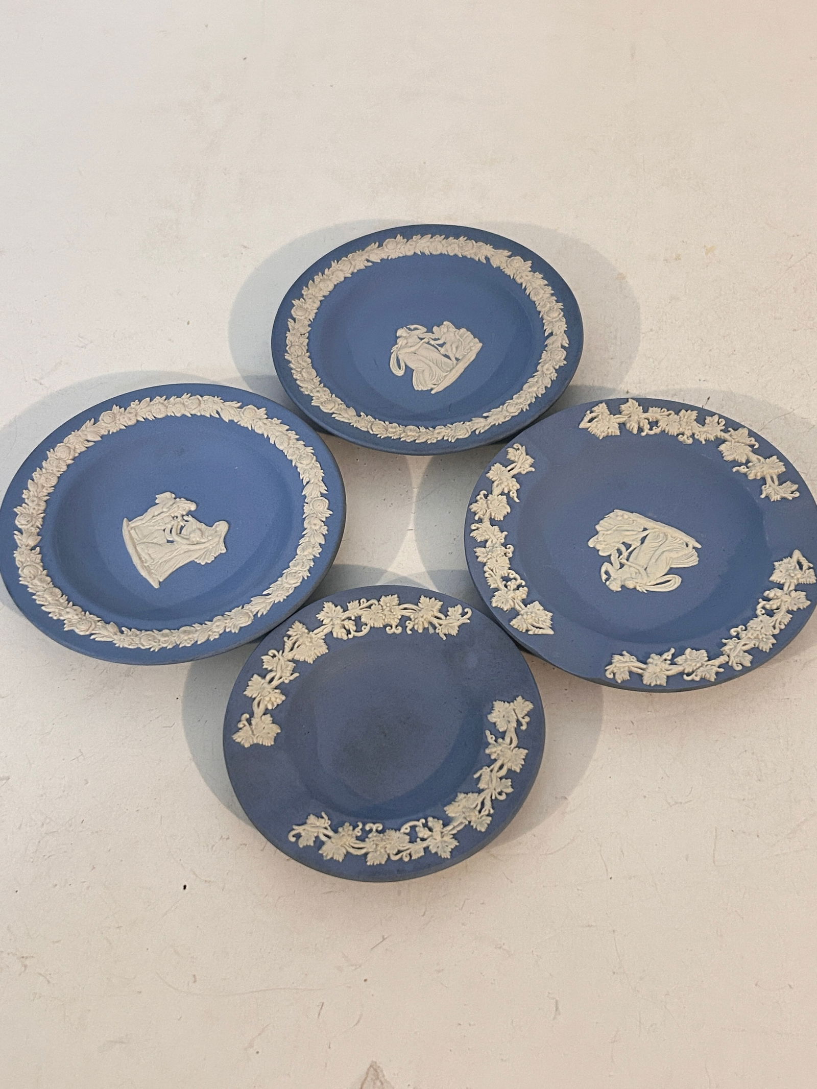 Vintage Wedgwood Blue Jasperware tea & cigarette dishes Made in England: Vintage Wedgwood Blue Jasperware tea & cigarette dishes Made in England Please view all photos as they are part of the description and condition of this Item, Feel free to contact me with questions or