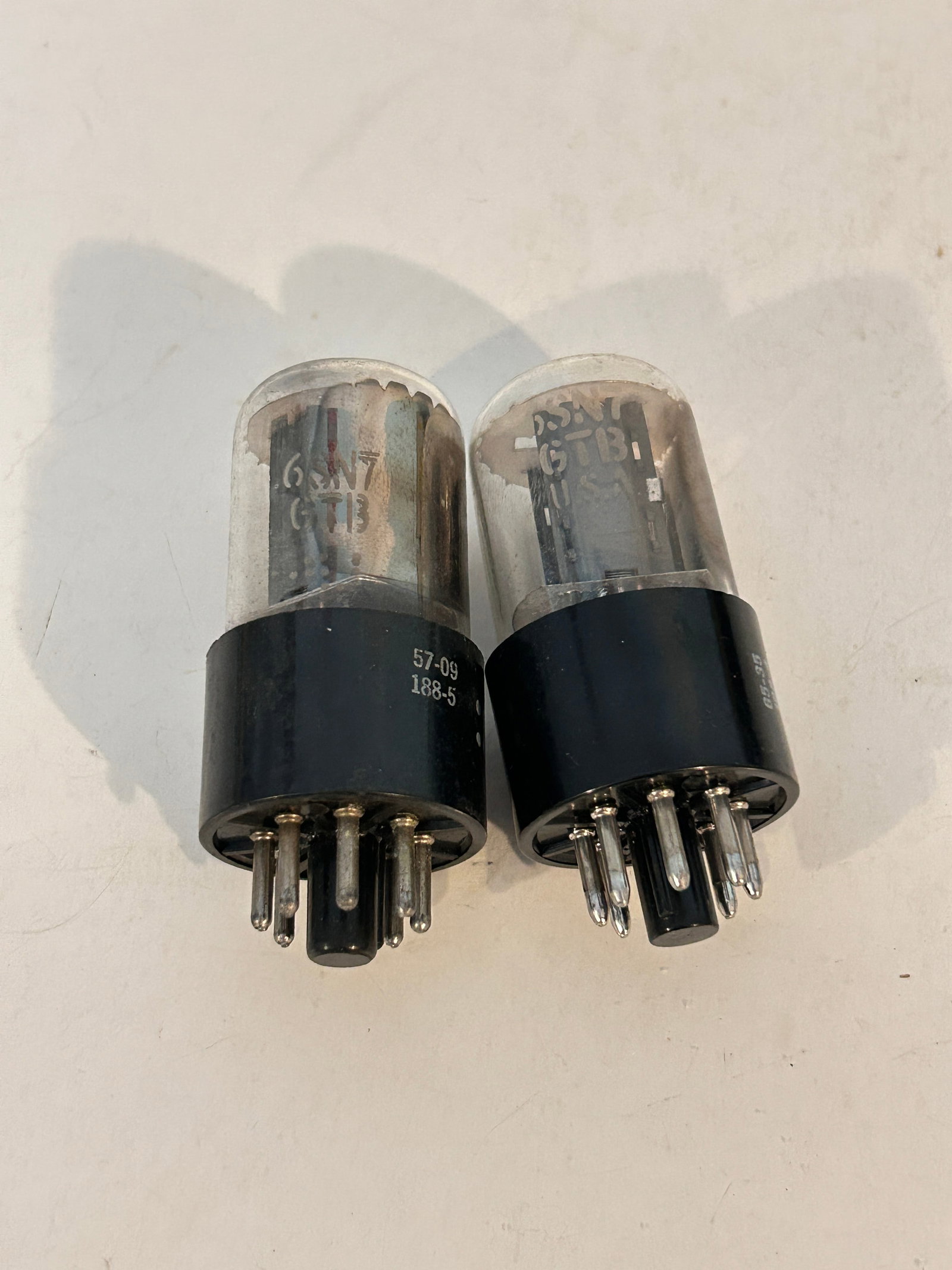 Vintage 2 6SN7 GTB GE Vacuum Tubes: Vintage 2 6SN7 GTB GE Vacuum Tubes Please view all photos as they are part of the description and condition of this Item, Feel free to contact me with questions or picture requests! Used Item AS IS