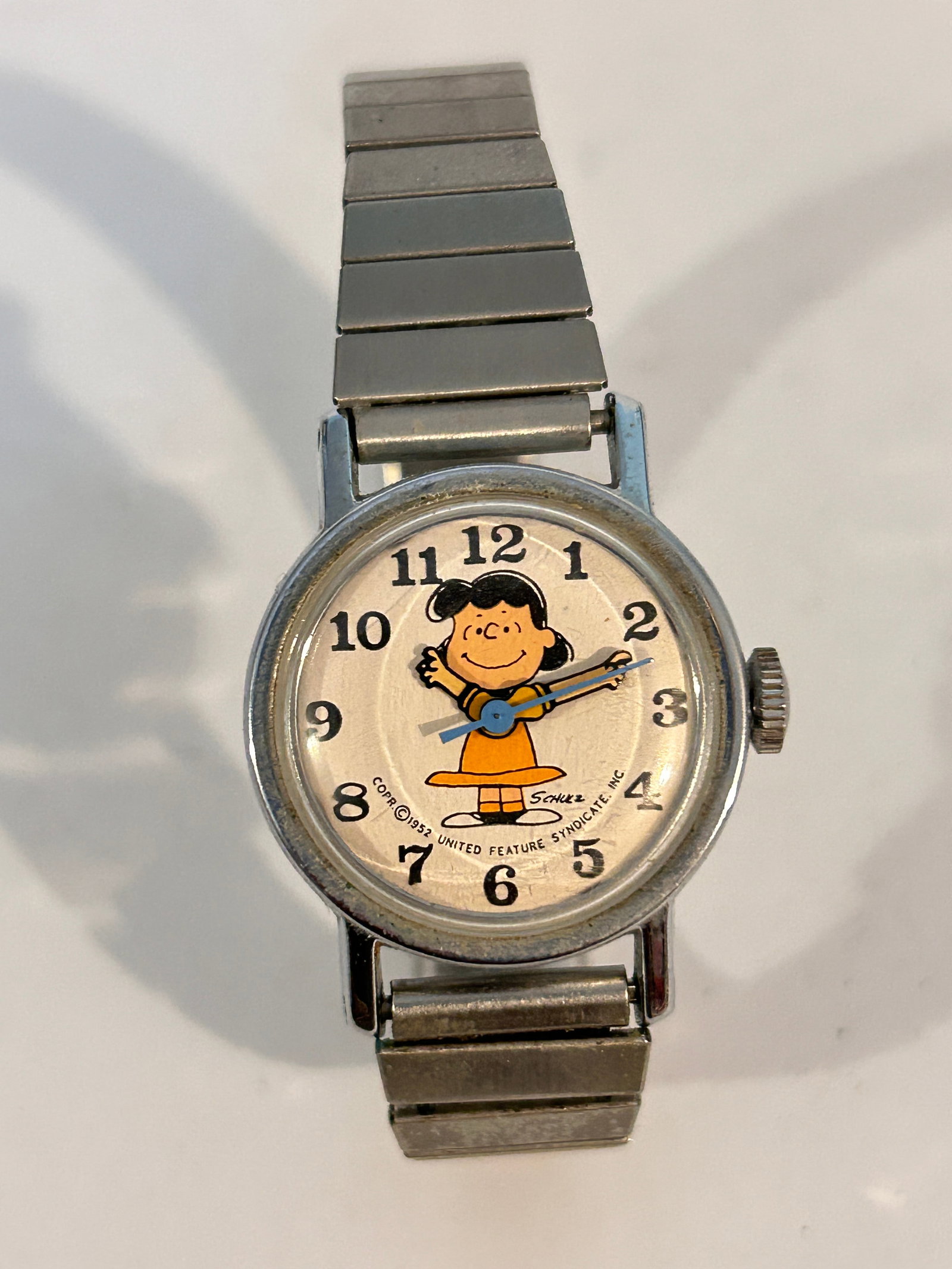 Vintage 1952 Lucy Schulz working mech Watch nice!!!: Vintage 1952 Lucy Schulz working mech Watch nice!!! Please view all photos as they are part of the description and condition of this Item, Feel free to contact me with questions or picture requests! U