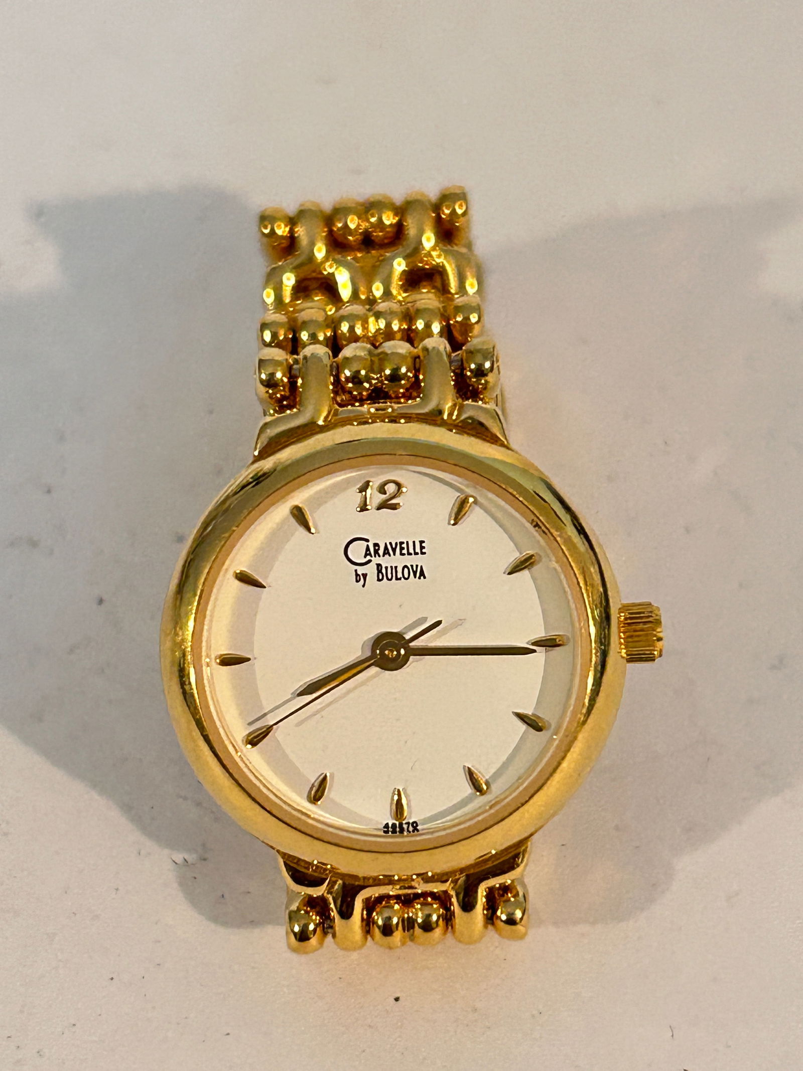 Vintage Caravelle by Bulova working Watch 48E70: Vintage Caravelle by Bulova working Watch 48E70 Please view all photos as they are part of the description and condition of this Item, Feel free to contact me with questions or picture requests! Used