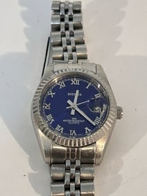 Vintage invicta blue dial working Watch 9335 light scratches