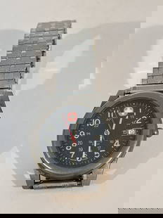 Vintage Wenger Unlimited Marlborow quartz working Watch: Vintage Wenger Unlimited Marlborow quartz working Watch Please view all photos as they are part of the description and condition of this Item, Feel free to contact me with questions or picture request