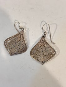 Vintage Sterling Silver Filigree Earrings