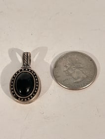 Vintage Sterling Silver onyx Pendant
