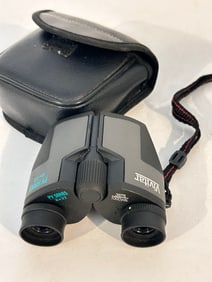 Vivitar PV Series Point and View Binoculars 8X22 w/ Case